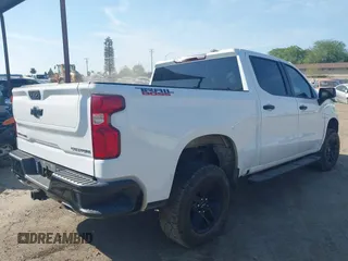 2021 Chevrolet Silverado 1500 Custom Trail Boss with VIN 3GCPYCEF1MG439764, listed as a IAAI auction lot 41868327 with 30,981 mi miles and . Bid and sale history available at DreamBid. Image 4.