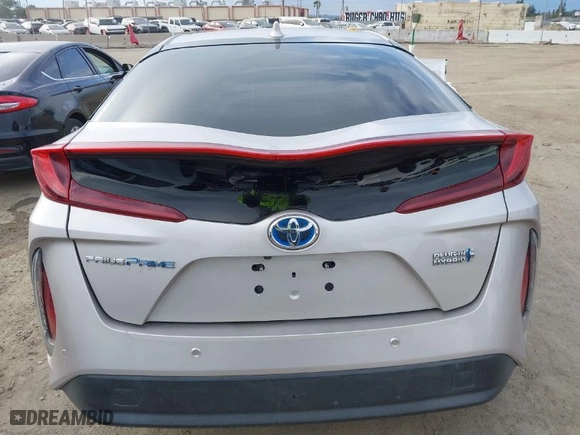 2017 Toyota Prius Prime Plus with VIN JTDKARFP9H3040909, listed as a IAAI auction lot 41755727 with NaN miles. Bid and sale history available at carsss.com. Image 16.