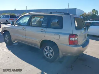 2006 Toyota Highlander with VIN JTEGP21A960096342, listed as a IAAI auction lot 41286059 with 185,746 mi miles. Bid and sale history available at carsss.com. Image 3.