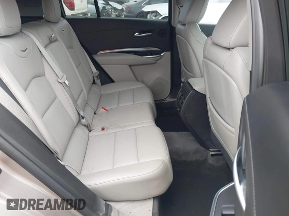 2023 Cadillac XT4 FWD Luxury z VIN 1GYAZAR43PF152992, wystawiony jako IAAI lot #42160015 z przebiegiem 29 466 mil mil oraz . Historia ofert i sprzedaży dostępna na DreamBid. Obrazek 8.