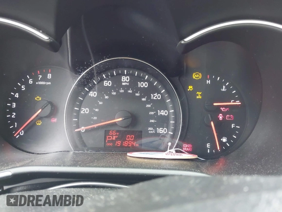 2015 Kia Sorento LX with VIN 5XYKTCA63FG585728, listed as a IAAI auction lot 42424806 with 191,894 mi miles and . Bid and sale history available at DreamBid. Image 7.