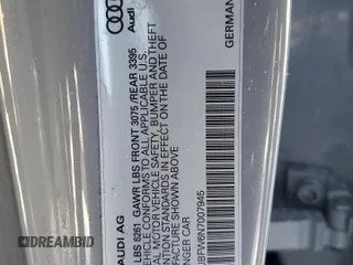 2022 Audi e-tron GT Prestige z VIN WAUEJBFW6N7007945, wystawiony jako Copart lot #45677315 z przebiegiem 32 372 mil mil oraz Nie do naprawy. Historia ofert i sprzedaży dostępna na DreamBid. Obrazek 14.