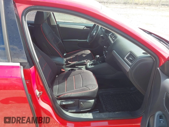 2014 Volkswagen Jetta Sedan SE w/Connectivity/Sunroof PZEV with VIN 3VWD17AJ1EM444066, listed as a IAAI auction lot 42030027 with 109,598 mi miles. Bid and sale history available at carsss.com. Image 5.
