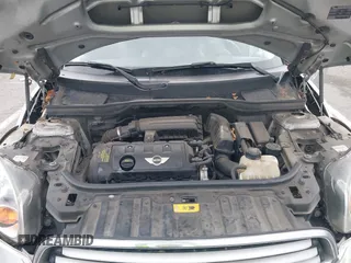 2013 MINI Countryman with VIN WMWZB3C5XDWM09519, listed as a IAAI auction lot 42665715 with 127,891 mi miles and . Bid and sale history available at DreamBid. Image 10.