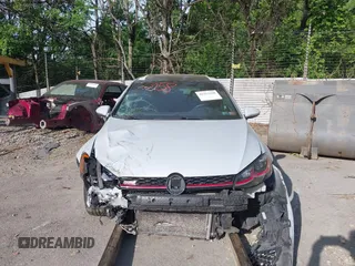 2020 Volkswagen GTI S с VIN 3VW5T7AU0LM007553, выставлен на аукционе IAAI как лот 42253158 с пробегом 69 148 миль миль и . История ставок и продаж доступна на DreamBid. Изображение 12.