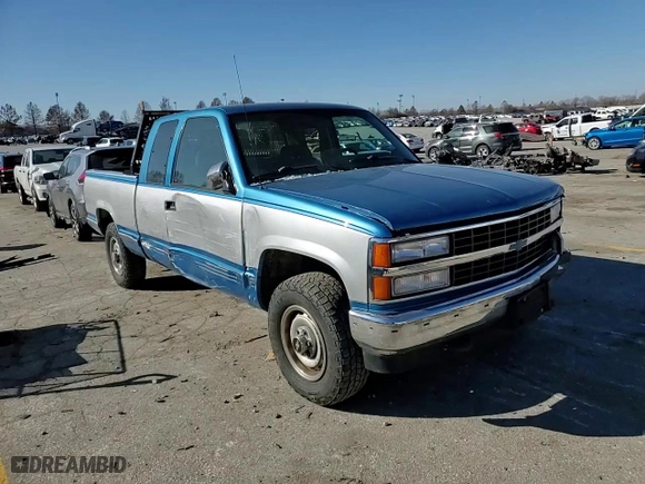 1993 Chevrolet C/K 2500 with VIN 2GCFK29K3P1116277, listed as a Copart auction lot 83342864 with 166,664 mi miles and Salvage Title. Bid and sale history available at carsss.com. Image 10.