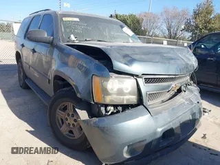 2008 Chevrolet Tahoe LS with VIN 1GNFC13C08R117881, listed as a IAAI auction lot 41216586 with 285,270 mi miles and . Bid and sale history available at DreamBid. Image 1.