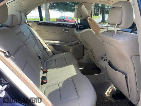 2014 Mercedes-Benz E-Class E 350 Luxury with VIN WDDHF8JB1EA850968, listed as a Copart auction lot 54574215 with 120,253 mi miles and Clean Title. Bid and sale history available at carsss.com. Image 6.