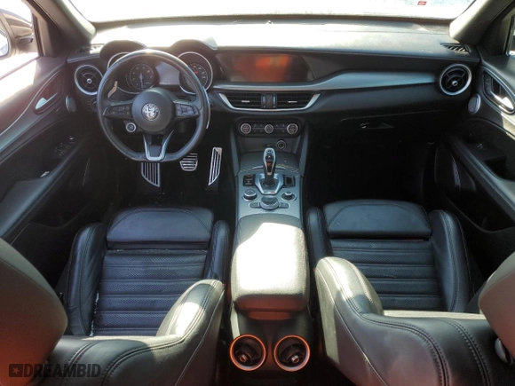2020 Alfa Romeo Stelvio Ti with VIN ZASPAKBN1L7C98688, listed as a Copart auction lot 80708474 with 45,102 mi miles and Clean Title. Bid and sale history available at carsss.com. Image 8.