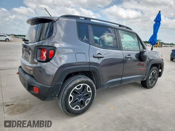 2016 Jeep Renegade Trailhawk with VIN ZACCJBCT7GPD48085, listed as a Copart auction lot 61563515 with 205,070 mi miles and Salvage title. Bid and sale history available at DreamBid. Image 3.