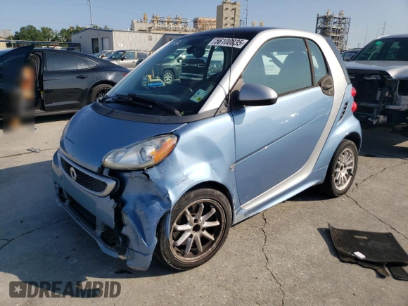 2013 Smart fortwo Pure with VIN WMEEJ3BA6DK674305, listed as a Copart auction lot 56100835 with 78,158 mi miles and Salvage title. Bid and sale history available at DreamBid. Image 1.
