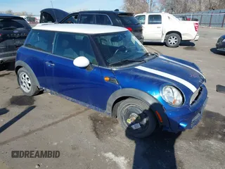 2012 MINI Hardtop with VIN WMWSU3C5XCT542826, listed as a IAAI auction lot 41372017 with 162,156 mi miles and . Bid and sale history available at DreamBid. Image 1.