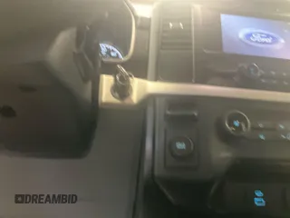 2021 Ford F-150 XL с VIN 1FTEW1CP9MFC76621, выставлен на аукционе IAAI как лот 42785458 с пробегом 25 280 миль миль и . История ставок и продаж доступна на DreamBid. Изображение 20.