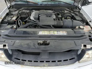 2001 Lincoln Navigator z VIN 5LMFU28R71LJ18097, wystawiony jako Copart lot #56051245 z przebiegiem Nie podano mil oraz Tytuł czysty. Historia ofert i sprzedaży dostępna na DreamBid. Obrazek 12.