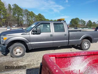 2013 Ford Super Duty F-250 SRW XL with VIN 1FT7W2A61DEA81188, listed as a IAAI auction lot 41742323 with 5 mi miles. Bid and sale history available at carsss.com. Image 14.