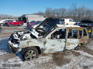 2004 Jeep Grand Cherokee Limited with VIN 1J8GW58J94C380749, listed as a IAAI auction lot 41403287 with 1 mi miles. Bid and sale history available at carsss.com. Image 6.
