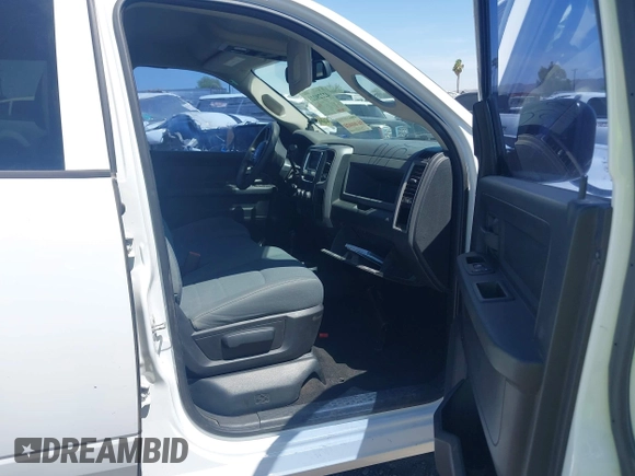 2015 Ram 2500 Tradesman with VIN 3C6UR5CL4FG650164, listed as a IAAI auction lot 42229223 with 198,898 mi miles and . Bid and sale history available at DreamBid. Image 5.