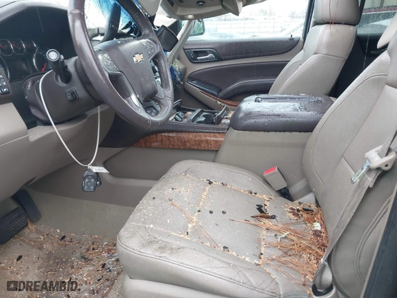 2015 Chevrolet Tahoe LTZ with VIN 1GNSCCKC7FR576236, listed as a IAAI auction lot 40794643 with 170,040 mi miles. Bid and sale history available at carsss.com. Image 5.