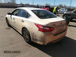 2016 Nissan Altima S with VIN 1N4AL3AP2GN317581, listed as a IAAI auction lot 41687949 with 271,000 mi miles and . Bid and sale history available at carsss.com. Image 3.