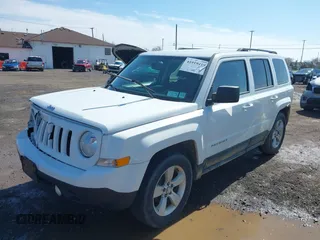 2014 Jeep Patriot Latitude with VIN 1C4NJPFA8ED550221, listed as a IAAI auction lot 41919419 with 185,386 mi miles and . Bid and sale history available at carsss.com. Image 17.