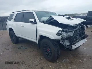 2024 Toyota 4Runner TRD Off Road z VIN JTERU5JR3R6266334, wystawiony jako IAAI lot #41909810 z przebiegiem 17 856 mil mil oraz . Historia ofert i sprzedaży dostępna na DreamBid. Obrazek 1.
