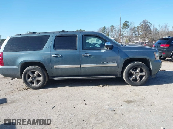 2008 Chevrolet Suburban LTZ z VIN 1GNFC160X8R173120, wystawiony jako IAAI lot #41422800 z przebiegiem 240 167 mil mil oraz . Historia ofert i sprzedaży dostępna na DreamBid. Obrazek 13.