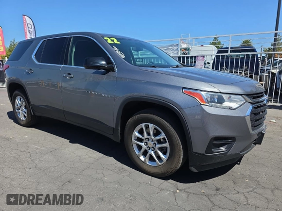 2020 Chevrolet Traverse LS z VIN 1GNERFKW1LJ219345, wystawiony jako Copart lot #56702425 z przebiegiem 43 927 mil mil oraz Szkoda całkowita • Salvage title. Historia ofert i sprzedaży dostępna na DreamBid. Obrazek 1.
