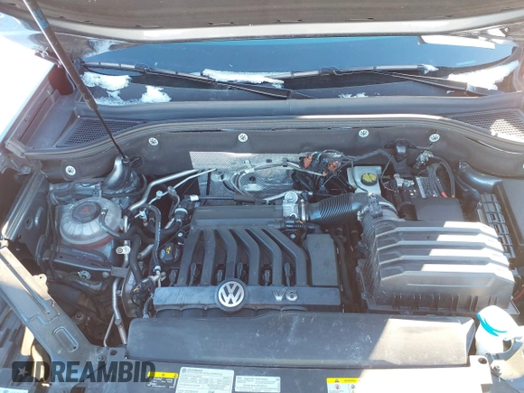 2022 Volkswagen Atlas 3.6L V6 SE w/Technology with VIN 1V2KR2CA2NC551937, listed as a IAAI auction lot 41288324 with 41,410 mi miles. Bid and sale history available at carsss.com. Image 10.