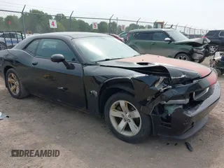 2012 Dodge Challenger SXT Plus z VIN 2C3CDYAG8CH189108, wystawiony jako IAAI lot #42438788 z przebiegiem 111 869 mil mil oraz . Historia ofert i sprzedaży dostępna na DreamBid. Obrazek 1.