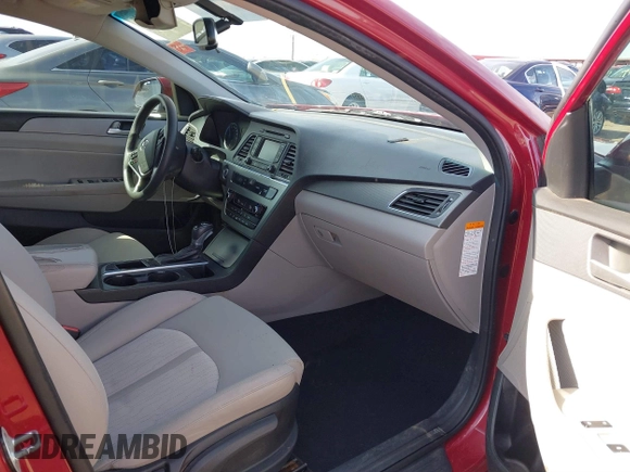 2016 Hyundai Sonata Hybrid SE with VIN KMHE24L18GA038247, listed as a IAAI auction lot 41603106 with 208,891 mi miles. Bid and sale history available at carsss.com. Image 5.