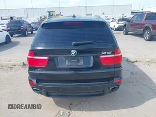 2010 BMW X5 z VIN 5UXFE8C52AL311929, wystawiony jako IAAI lot #42029162 z przebiegiem 182 369 mil mil oraz . Historia ofert i sprzedaży dostępna na DreamBid. Obrazek 16.