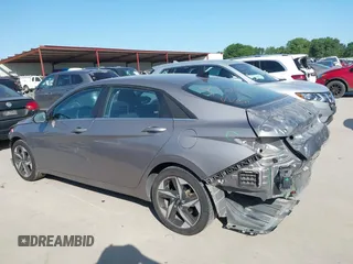 2022 Hyundai Elantra SEL z VIN KMHLN4AG5NU357557, wystawiony jako IAAI lot #41989654 z przebiegiem 56 010 mil mil oraz . Historia ofert i sprzedaży dostępna na DreamBid. Obrazek 15.