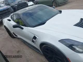 2017 Chevrolet Corvette Grand Sport 2LT z VIN 1G1YY2D77H5117595, wystawiony jako IAAI lot #40302949 z przebiegiem Nie podano mil oraz . Historia ofert i sprzedaży dostępna na DreamBid. Obrazek 13.