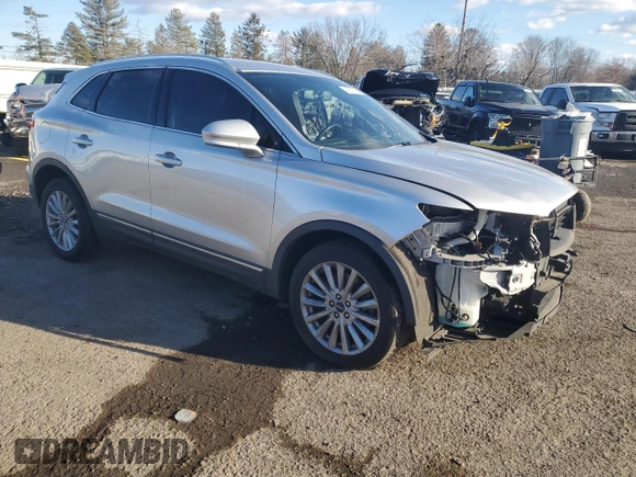 2019 Lincoln MKC Standard with VIN 5LMCJ1D99KUL17806, listed as a Copart auction lot 46578305 with 75,264 mi miles and Salvage Title. Bid and sale history available at carsss.com. Image 4.