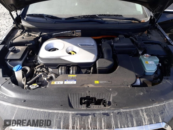 2017 Hyundai Sonata Hybrid SE with VIN KMHE24L31HA067706, listed as a Copart auction lot 63690862 with 137,346 mi miles. Bid and sale history available at carsss.com. Image 7.