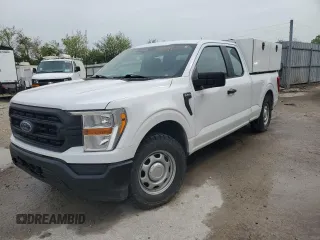 2022 Ford F-150 XL z VIN 1FTEX1C82NKE19388, wystawiony jako Copart lot #49949725 z przebiegiem 89 508 mil mil oraz Czysty tytuł • Clean title. Historia ofert i sprzedaży dostępna na DreamBid. Obrazek 1.