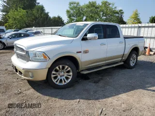 2015 Ram 1500 Laramie Limited z VIN 1C6RR7PM3FS704552, wystawiony jako Copart lot #60186175 z przebiegiem 179 818 mil mil oraz Czysty tytuł • Clean title. Historia ofert i sprzedaży dostępna na DreamBid. Obrazek 1.