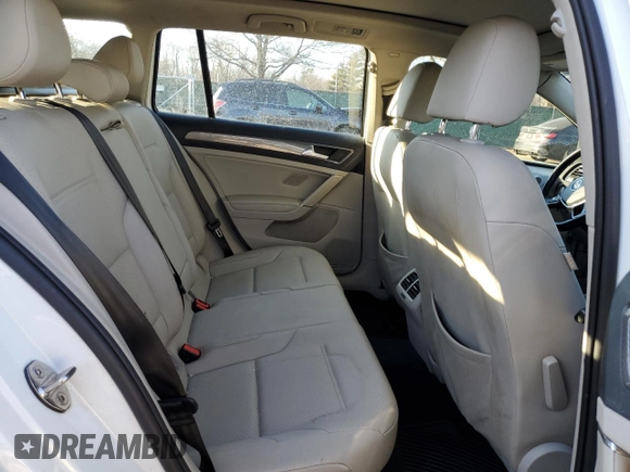 2018 Volkswagen Golf S z VIN 3VWH17AU3JM753947, wystawiony jako Copart lot #41790225 z przebiegiem 46 126 mil mil oraz Szkoda całkowita • Salvage title. Historia ofert i sprzedaży dostępna na DreamBid. Obrazek 10.