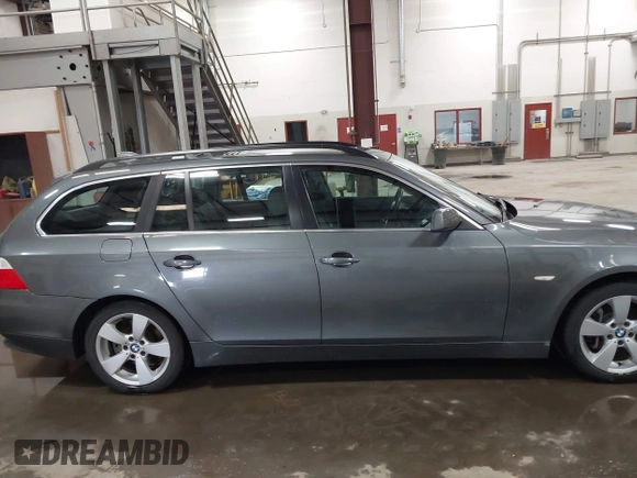 2006 BMW 5 Series 530xi with VIN WBANN73566CN03558, listed as a IAAI auction lot 41923990 with 122,366 mi miles and . Bid and sale history available at carsss.com. Image 13.