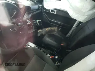 2022 Ford Police Interceptor Utility z VIN 1FM5K8AB5NGB71335, wystawiony jako Copart lot #64395794 z przebiegiem Nie podano mil oraz Szkody całkowita. Historia ofert i sprzedaży dostępna na DreamBid. Obrazek 8.