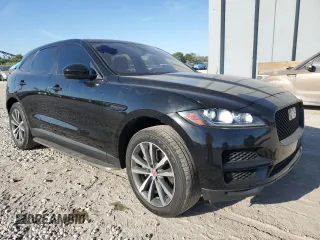 2019 Jaguar F-Pace 25t Prestige with VIN SADCK2GXXKA606848, listed as a Copart auction lot 50167335 with 34,758 mi miles and Salvage Title. Bid and sale history available at DreamBid. Image 4.