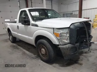 2016 Ford F-350 XL z VIN 1FTBF3A61GEC07084, wystawiony jako IAAI lot #41937847 z przebiegiem 79 841 mil mil oraz . Historia ofert i sprzedaży dostępna na DreamBid. Obrazek 1.