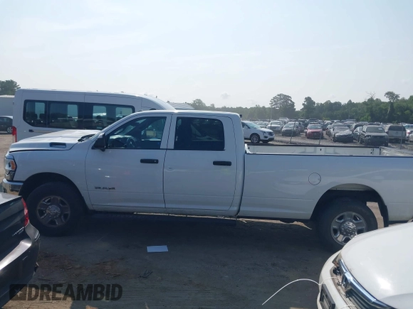 2022 Ram 2500 Tradesman with VIN 3C6UR4HJ2NG208791, listed as a IAAI auction lot 42428957 with 70,960 mi miles and . Bid and sale history available at DreamBid. Image 14.