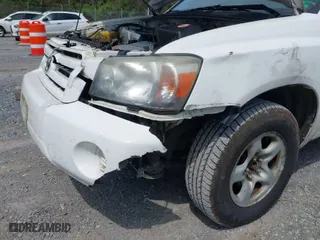 2007 Toyota Highlander w/3rd Row with VIN JTEEP21AX70193588, listed as a IAAI auction lot 42041329 with 244,278 mi miles. Bid and sale history available at carsss.com. Image 6.
