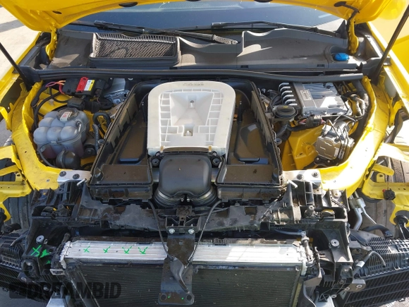 2022 Lamborghini Urus z VIN ZPBUA1ZL7NLA19290, wystawiony jako IAAI lot #41633013 z przebiegiem 17 566 mil mil oraz . Historia ofert i sprzedaży dostępna na DreamBid. Obrazek 10.