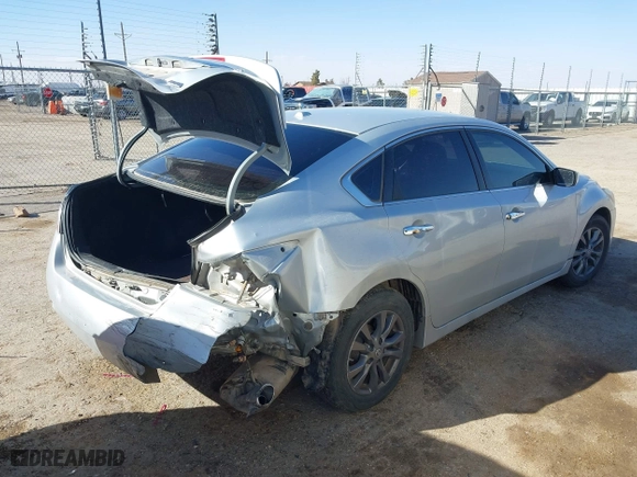 2015 Nissan Altima 2.5 with VIN 1N4AL3AP0FN898528, listed as a IAAI auction lot 41452427 with 159,192 mi miles. Bid and sale history available at carsss.com. Image 4.