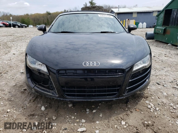 2011 Audi R8 z VIN WUAVNAFG5BN000487, wystawiony jako Copart lot #53643794 z przebiegiem 43 170 mil mil oraz Tytuł czysty. Historia ofert i sprzedaży dostępna na DreamBid. Obrazek 5.