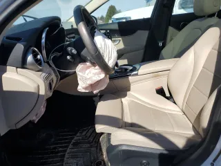 2019 Mercedes-Benz C 300 with VIN 55SWF8EB6KU299367, listed as a Copart auction lot 48035185 with 49,589 mi miles and Salvage Title. Bid and sale history available at carsss.com. Image 7.