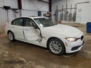 2016 BMW 3 Series 320i xDrive z VIN WBA8A3C59GK551242, wystawiony jako Copart lot #56939365 z przebiegiem 146 326 mil mil oraz Szkoda całkowita • Salvage title. Historia ofert i sprzedaży dostępna na DreamBid. Obrazek 4.