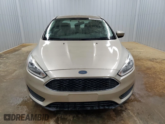 2018 Ford Focus SE z VIN 1FADP3F29JL265030, wystawiony jako Copart lot #54450665 z przebiegiem 152 165 mil mil oraz Czysty tytuł • Clean title. Historia ofert i sprzedaży dostępna na DreamBid. Obrazek 5.